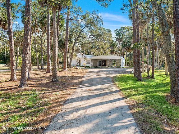 3rd image of 1524 Indian Bay Rd