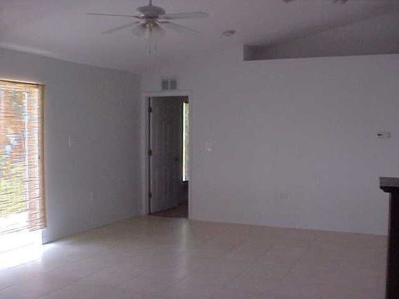 2nd image of 206 Larkspur Ct