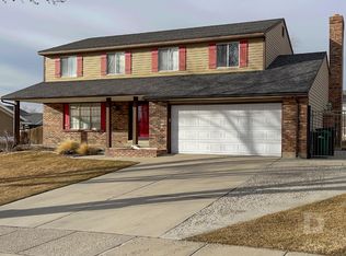 1253 E Hollyridge Rd, Sandy, UT 84094