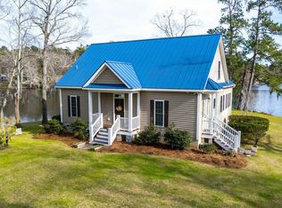 1634 Bayview Dr, Manning, SC 29102
