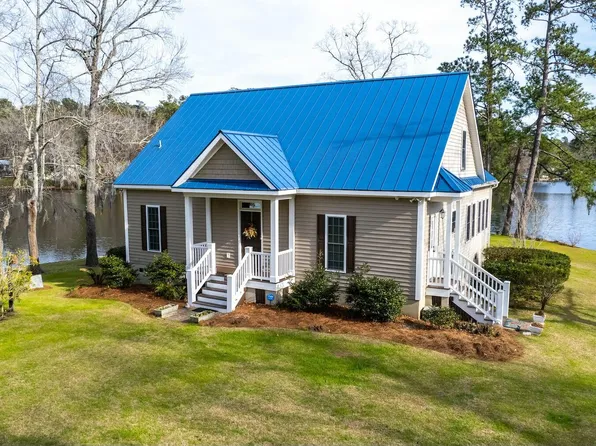 1634 Bayview Dr, Manning, SC 29102