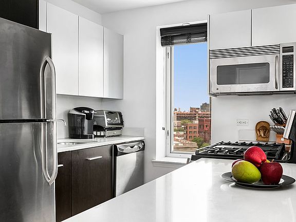 4th image of 1311 Jackson Ave APT 10C