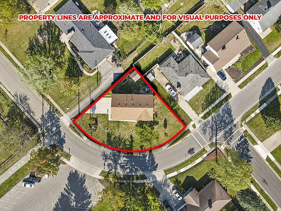 5th image of 3260 Angela Dr