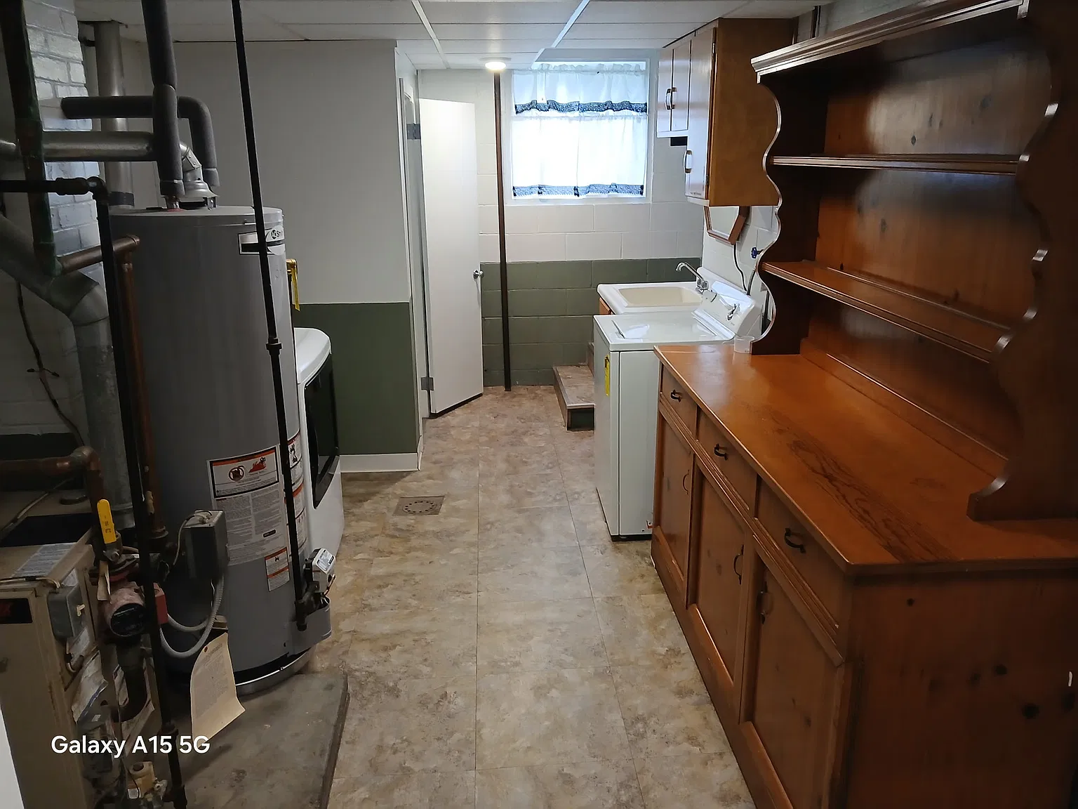 3 bed, 1.5 bath, 1136 sqft, $1,700 — Photo 4