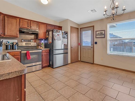 5th image of 8617 SW 46th Pl