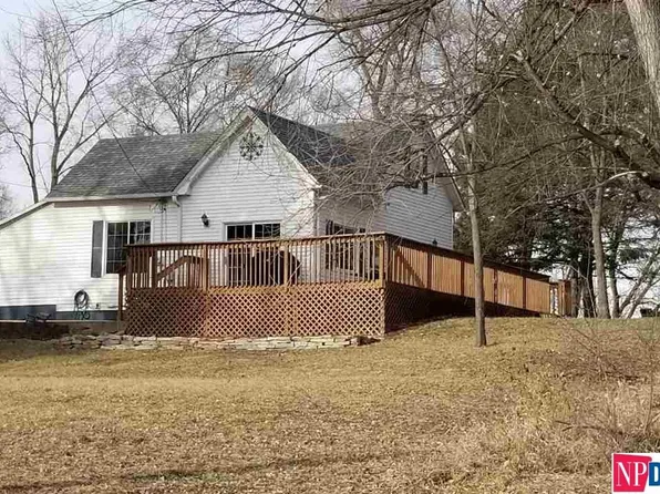 122 N 17th St, Tekamah, NE 68061