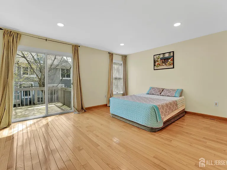 88 W Countryside Dr — Photo 10