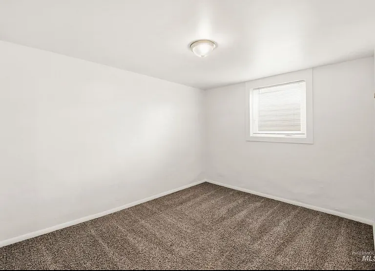 303 W Hazel St #303 — Photo 10