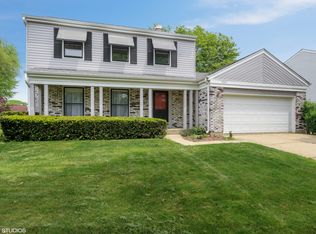 1201 Brandywyn Ln, Buffalo Grove, IL 60089