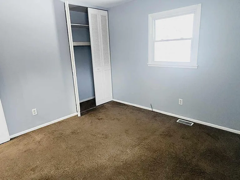 426 Dorset St — Photo 10