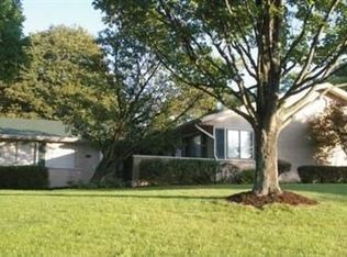 825 Judith Dr, Dayton, OH 45429