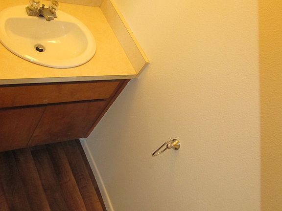 5th image of 2478 Ocean St #B