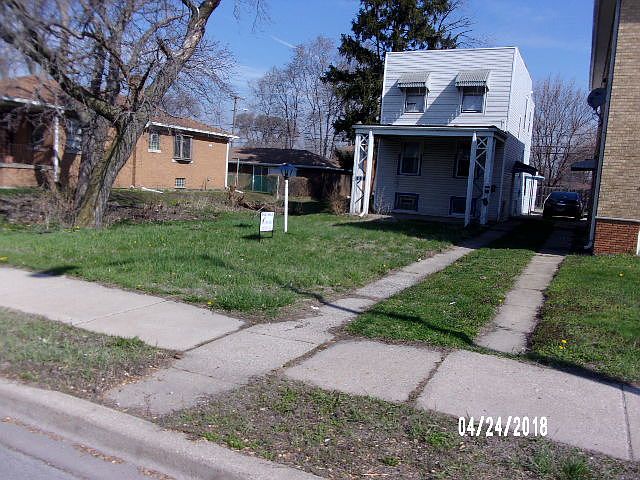 1st image of 668 Sibley Blvd