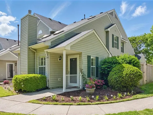 264 Nantucket Pl, Newport News, VA 23606