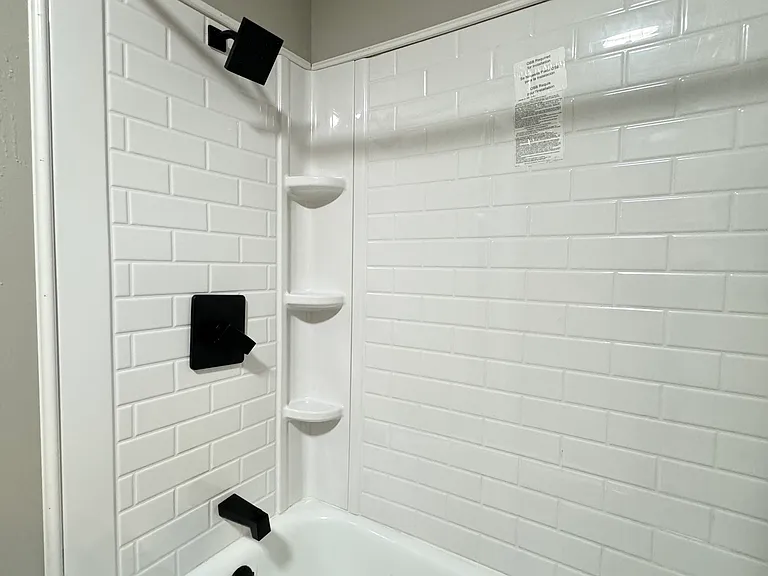 1240 E Walnut St — Photo 24