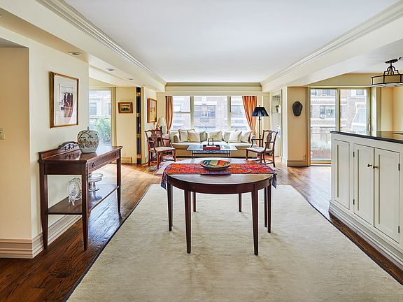 3rd image of 415 E 50th St #10BB
