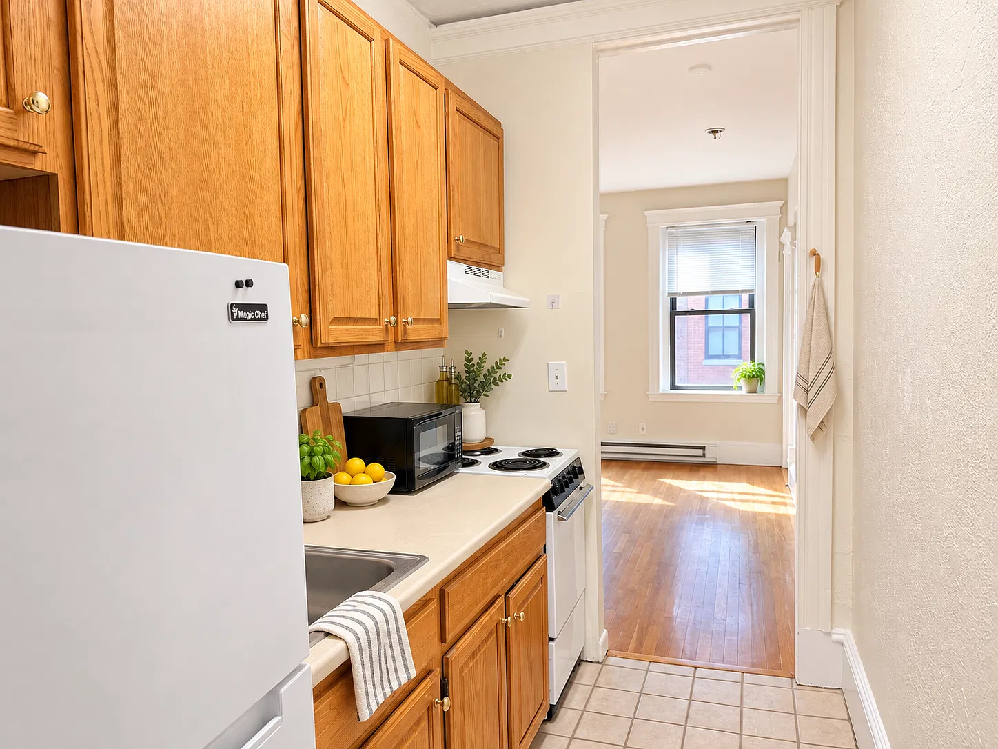 2 bed, 495 sqft, $2,450 — Photo 2