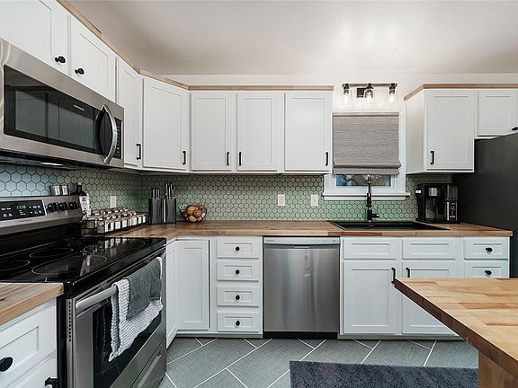 4th image of 725 Cook Ave