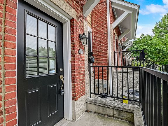 3rd image of 6594 Reserve Dr