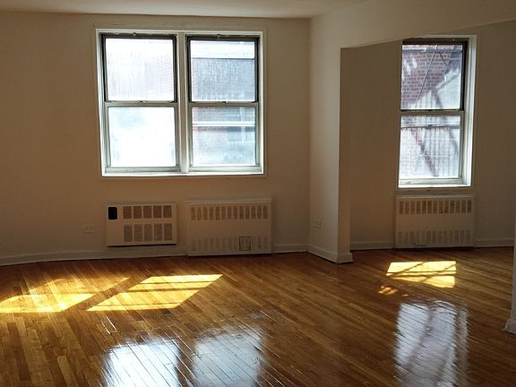 3rd image of 5115 Van Kleeck St APT 6B