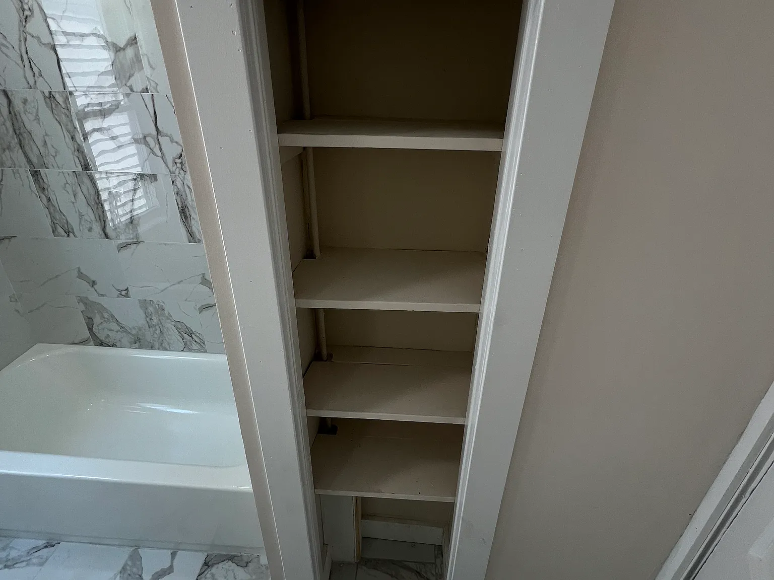 27 Wisdom Ave — Photo 1
