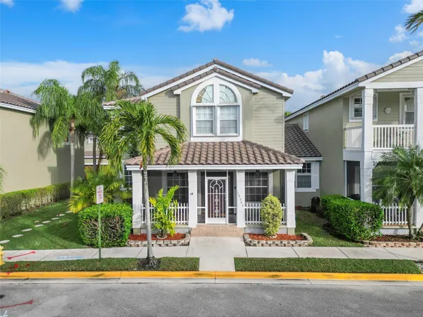 10569 NW 56th Place, Coral Springs, FL 33076