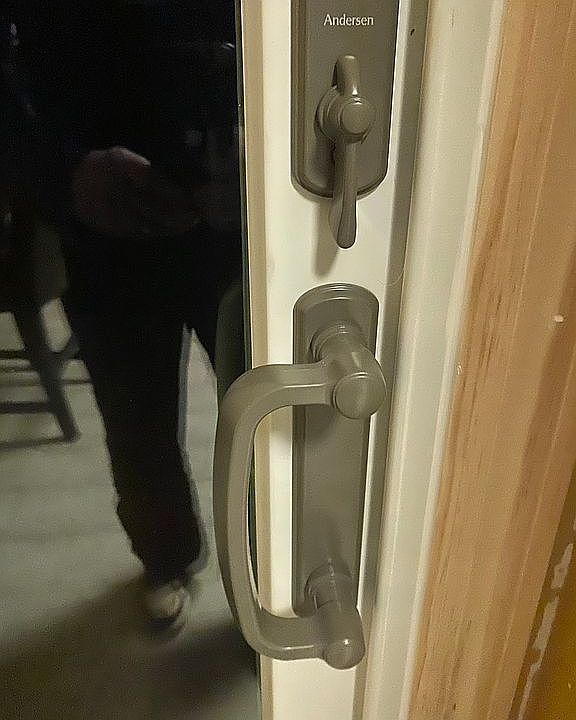 2nd image of 3 Minots Ledge Ln