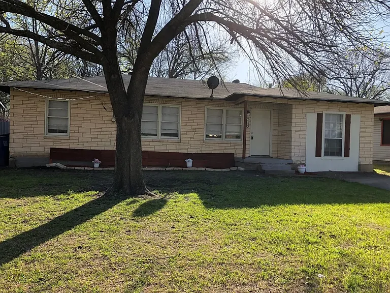 4177 Doyle Ln — Photo 1