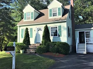 17 Dearborn Rd, Burlington, MA 01803