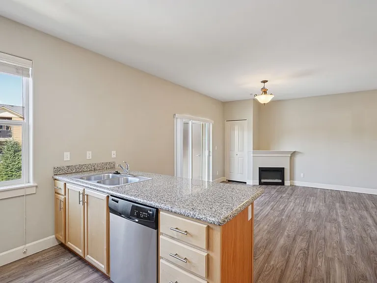 Aspen Grove Apartments — Photo 77