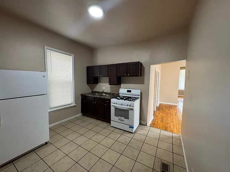 5932 S Morgan St — Photo 27