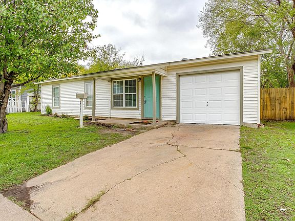 3rd image of 3537 Half Moon Dr