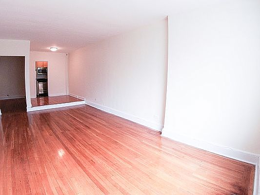 4th image of 17 E 67th St #5B