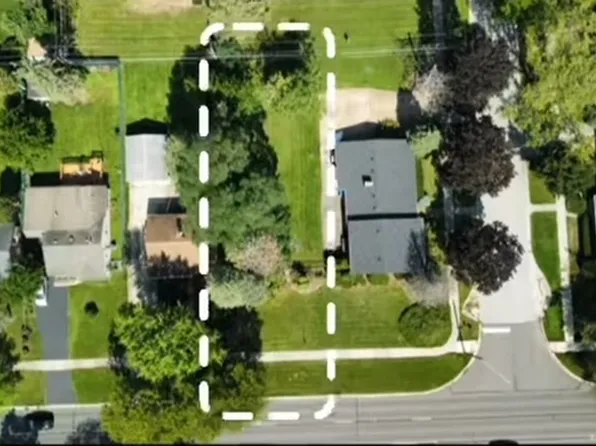 8 N Greenwood Ave, Palatine, IL 60074