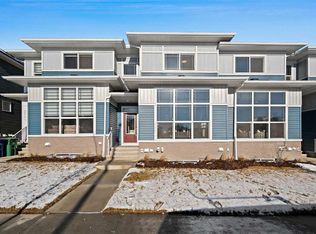 2210 E Bayview Dr SW, Airdrie, AB T4B5N4