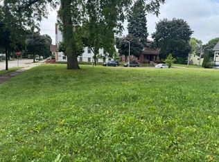 2511 N 15th St, Milwaukee, WI 53206