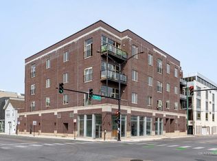 500 N Damen Ave APT 204, Chicago, IL