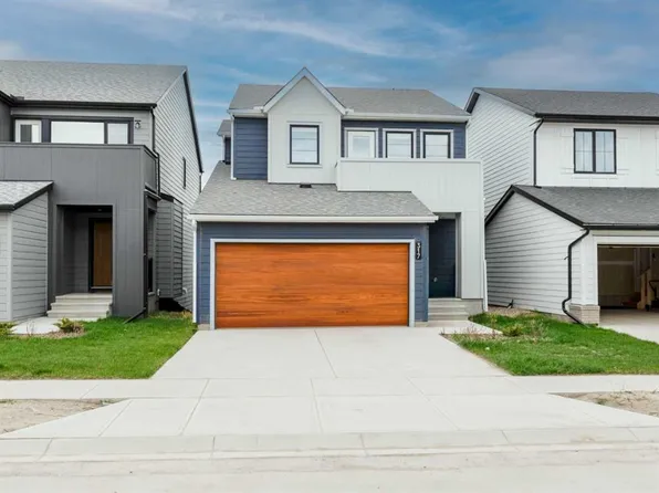 317 W Baneberry Way SW, Airdrie, AB T4B 5R9