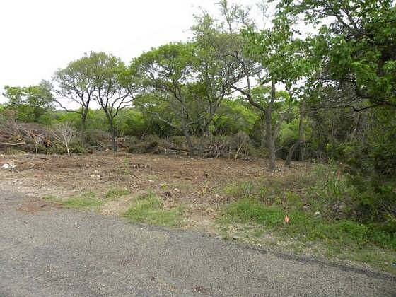 1st image of 3001 Park Trl