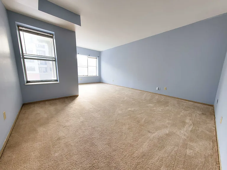 5529 Pershing Ave — Photo 8