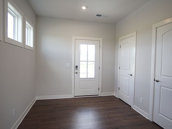 4th image of 5024 Goldfinch Dr Lot 166