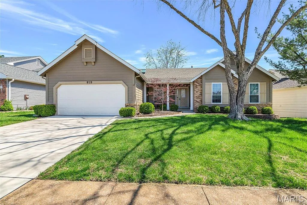 815 Kentridge Ct photo 1