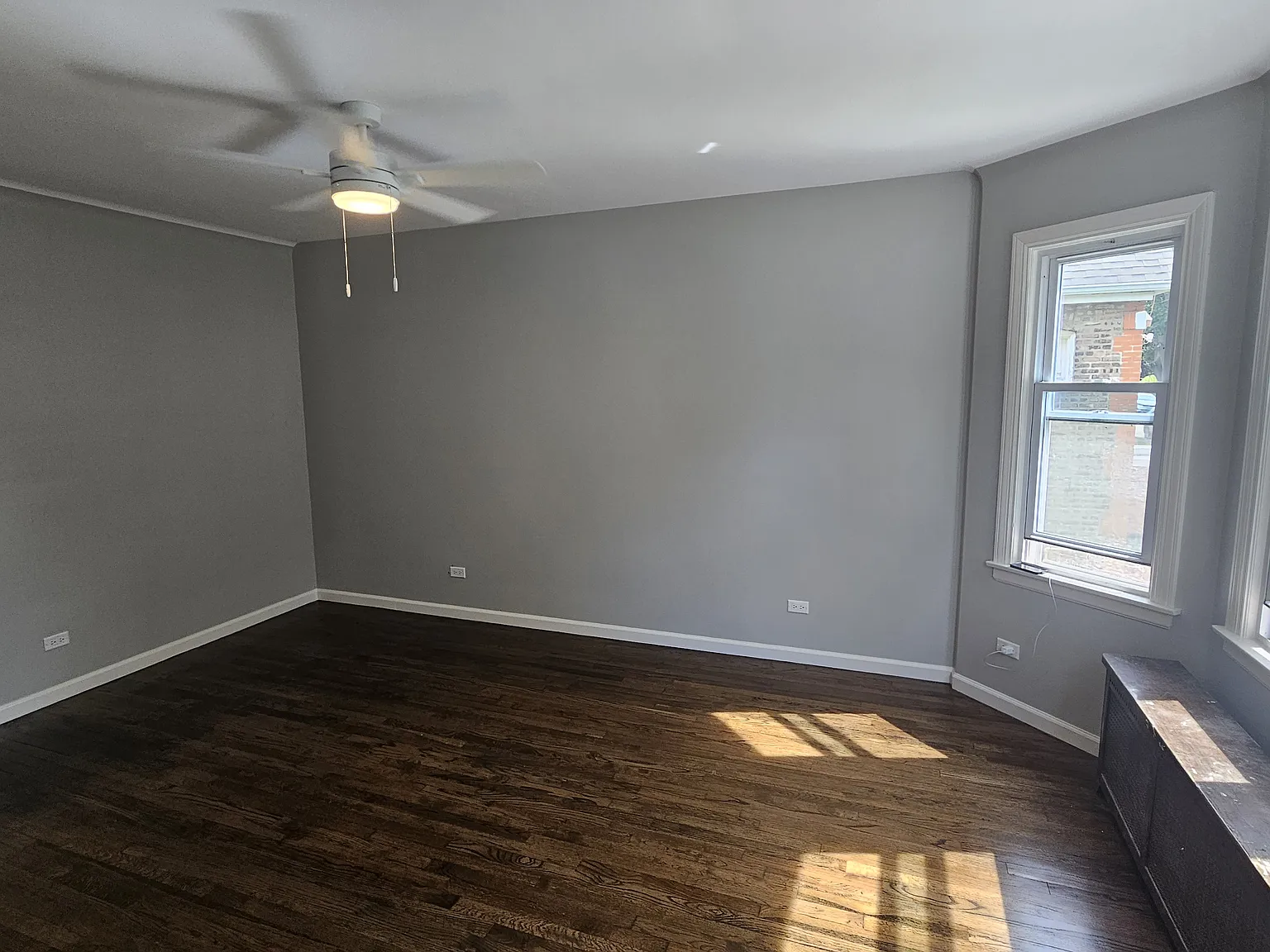 3 bed, 1300 sqft, $2,550 — Photo 3
