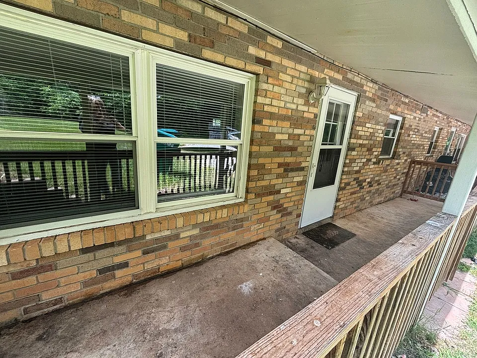 1701 Jackson Hollow Rd