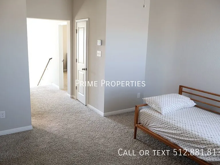11500 Maple Leaf Way — Photo 27
