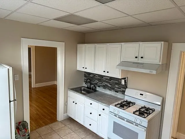 324 Cedar Ave #A — Photo 8