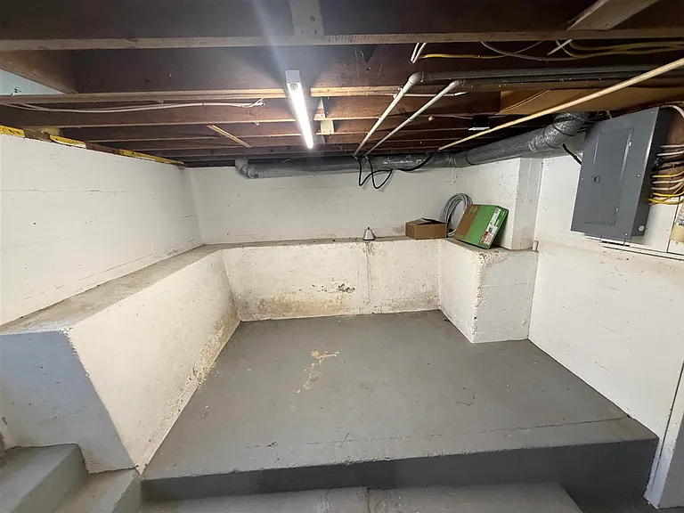 1104 Bridge St #A — Photo 20