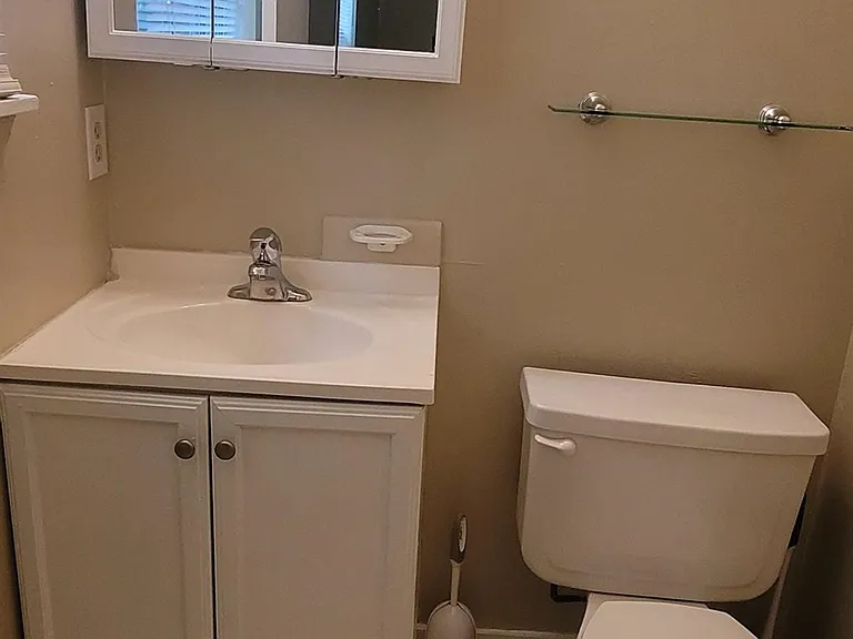 8812 N Pembroke Ct — Photo 9