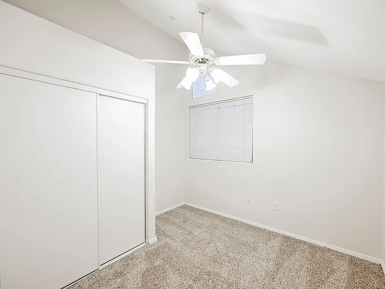 2925 Wigwam Pkwy #124 — Photo 40