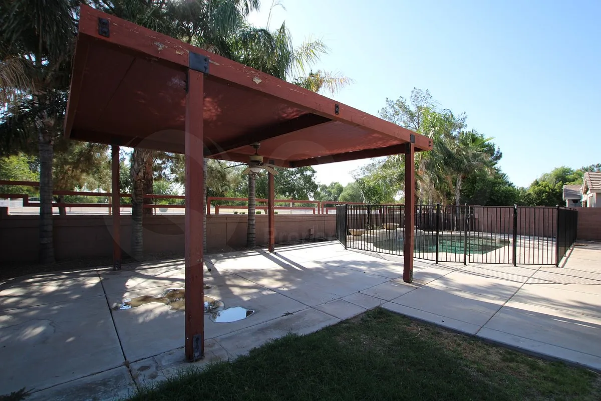 5 bed, 3.0 bath, 3261 sqft, $3,395 — Photo 3